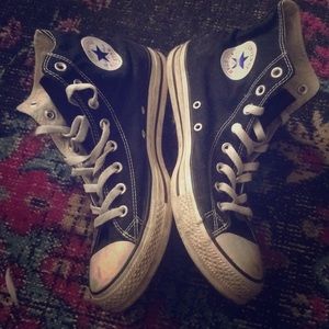 Converse Chucks size 10 men’s ( women’s 12 ) Black